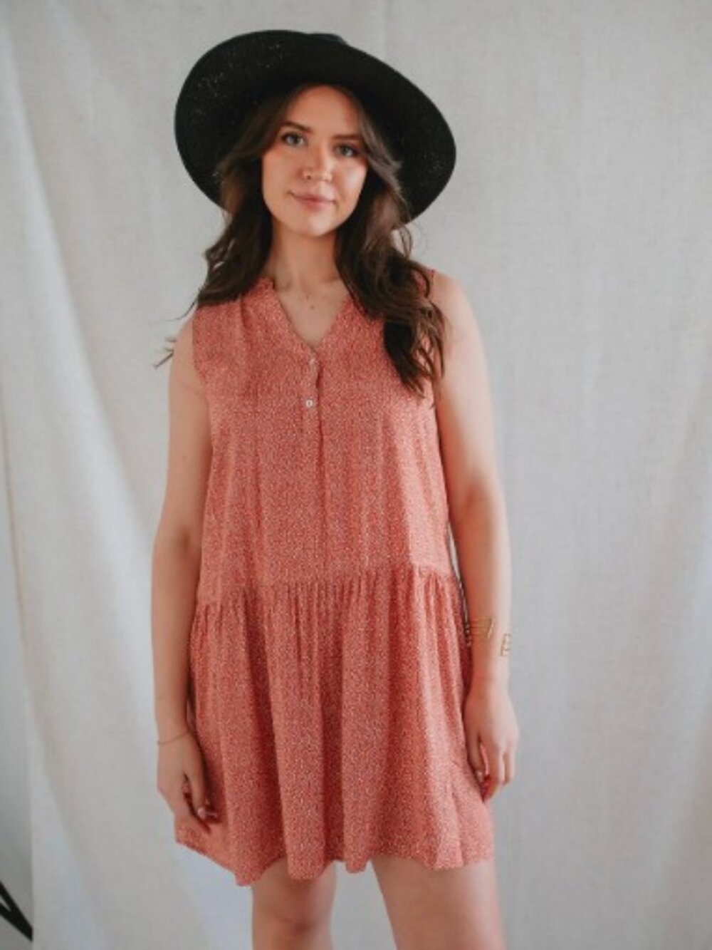 Molly Bracken - Rust Red Sleeveless V-Neck Tiered Tunic